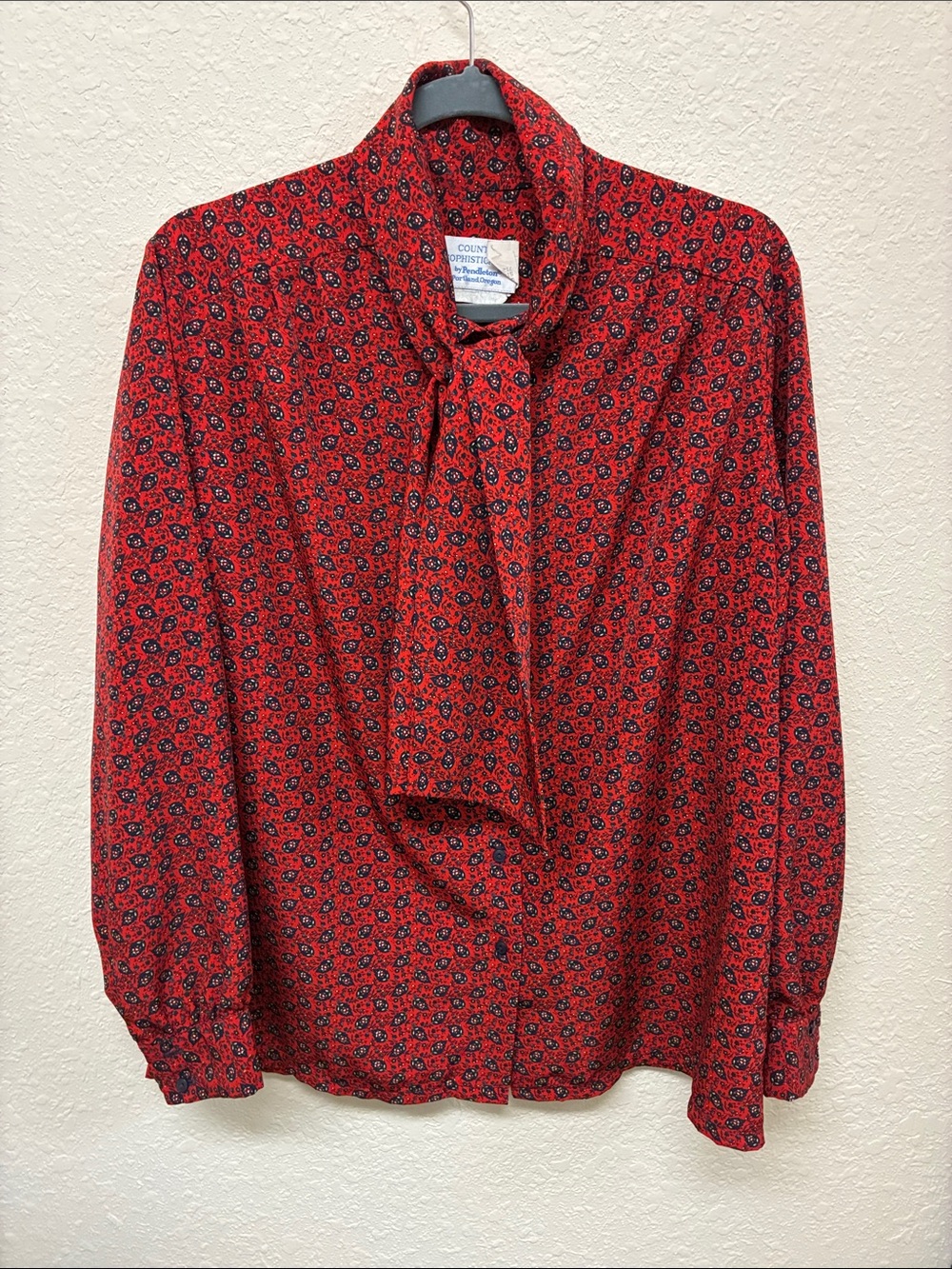 Retro Vintage 80's Pendleton Country Sophisticates Tie Neck Blouse Red and Navy
